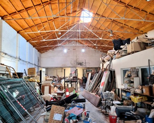 Venta Local comercial en C/ d’Ana Nebot López 38